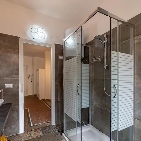 アパート - 6 Posti Letto E 2 Bagni A 4 Fermate Dal Colosseo