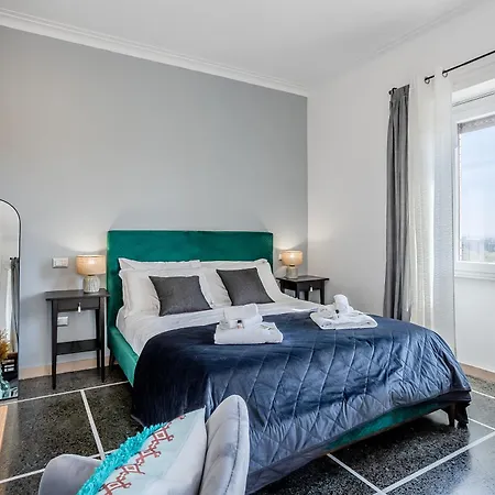 & アパート ローマ